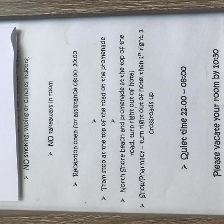 Number 40 - No Multiple Room Bookings ブラックプール エクステリア 写真