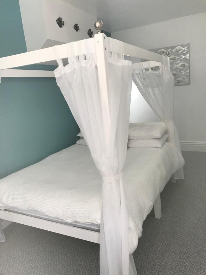 Number 40 - No Multiple Room Bookings ブラックプール エクステリア 写真