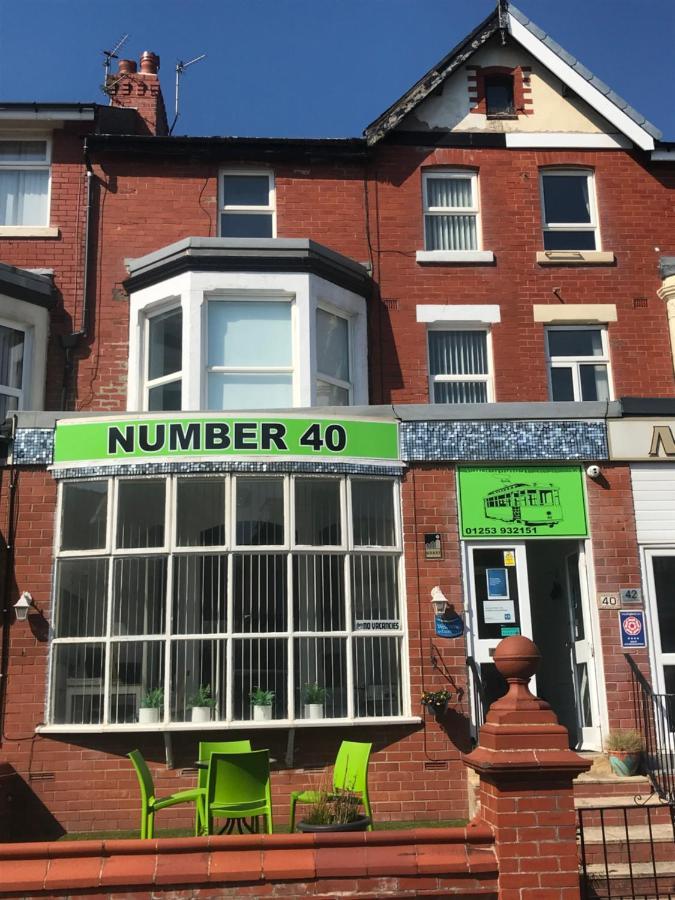 Number 40 - No Multiple Room Bookings ブラックプール エクステリア 写真